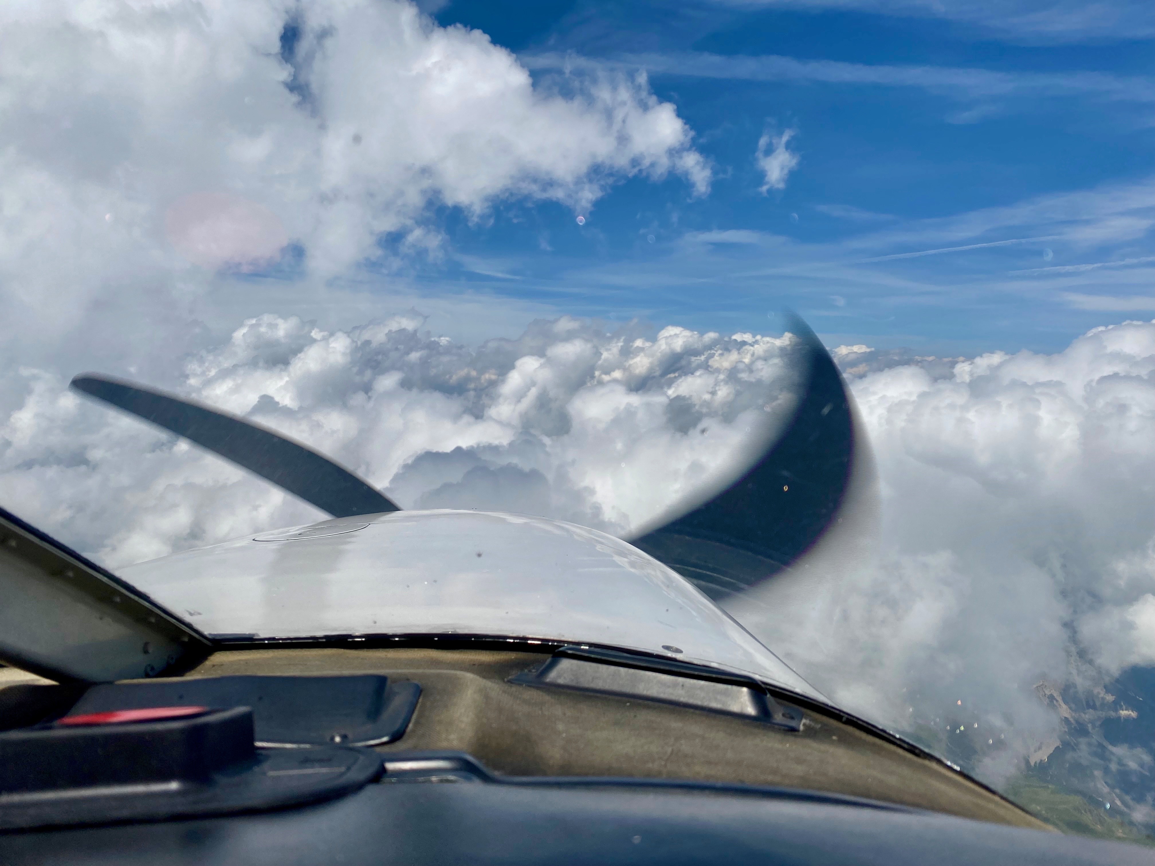 über dem Veltlin auf 12'000ft